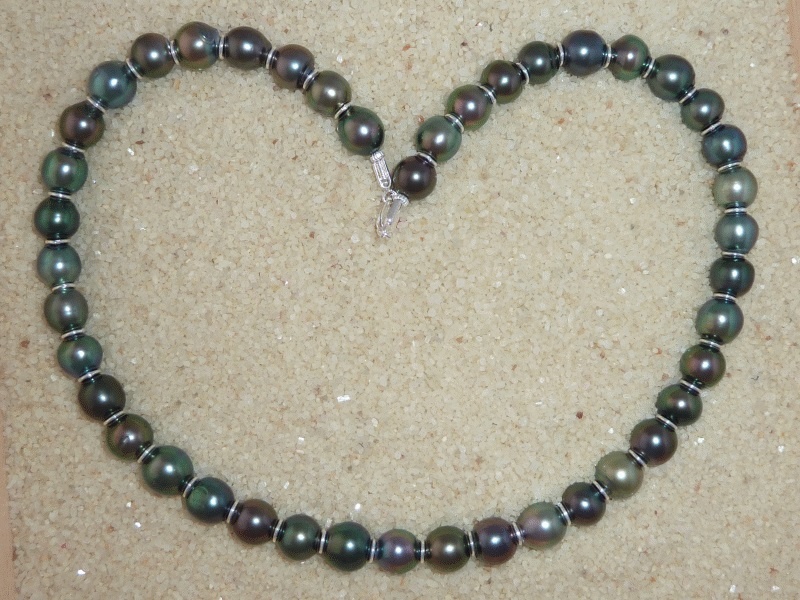 Collier de perles et anneau d'argent
