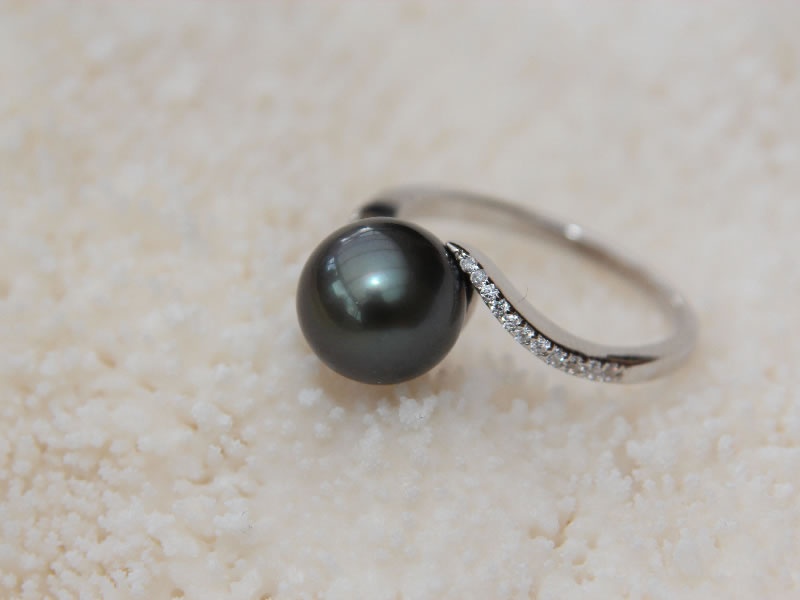 bague_perle_noire_anneaux_fins_zirconium_vanavana_2.jpg
