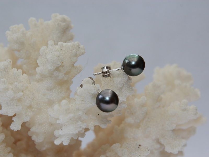 boucle_oreille_perle_noire_argent_clous_2.jpg
