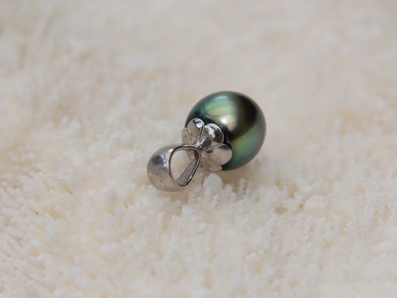 pendentif_argent_perle_noire_fleur_2.jpg